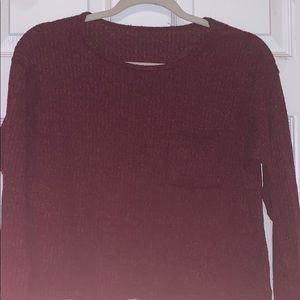 Marron , crop top sweater .